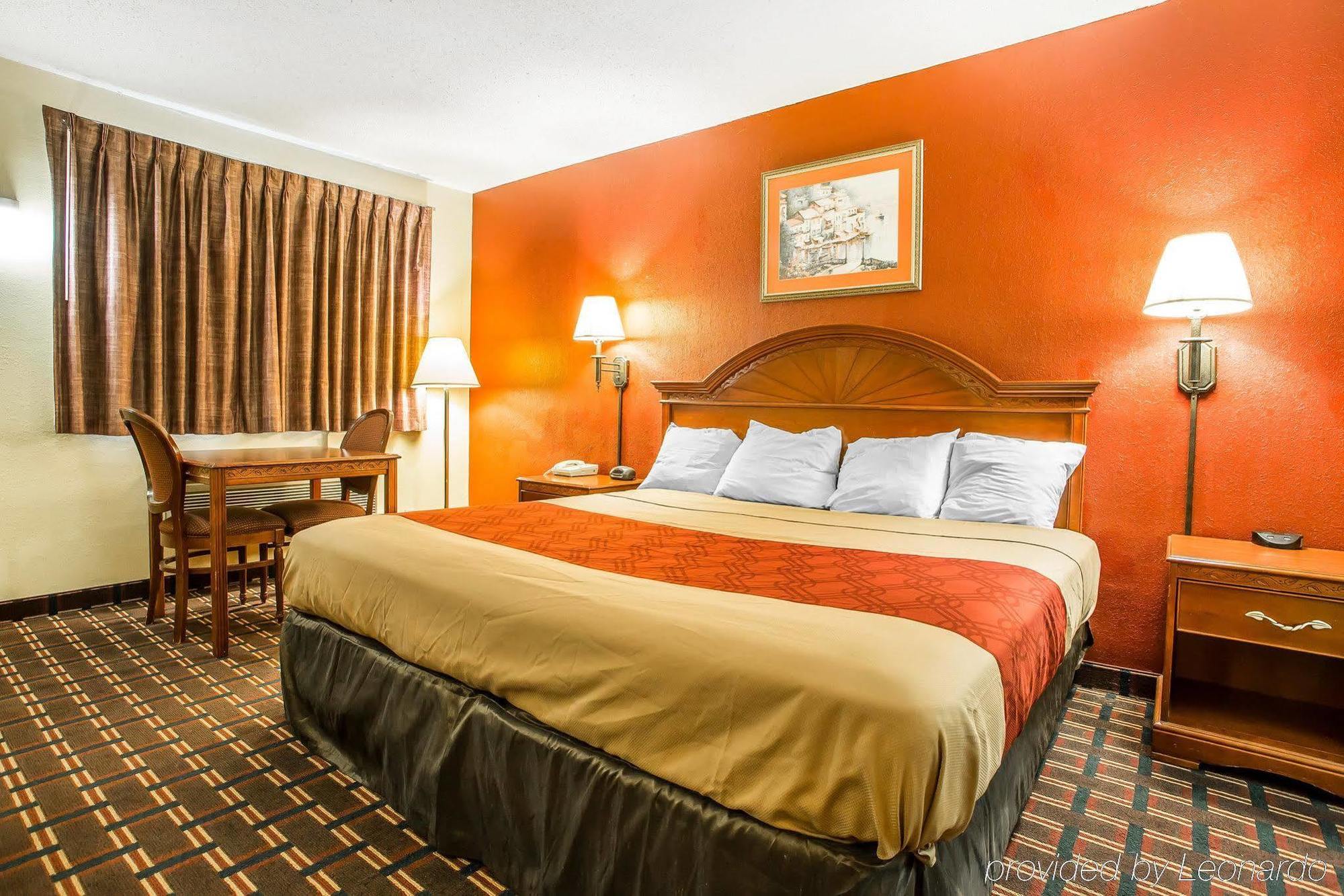 Rodeway Inn Montpelier Екстериор снимка