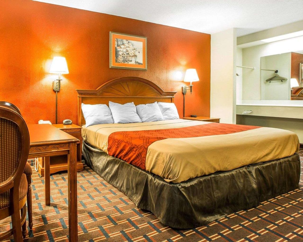 Rodeway Inn Montpelier Екстериор снимка