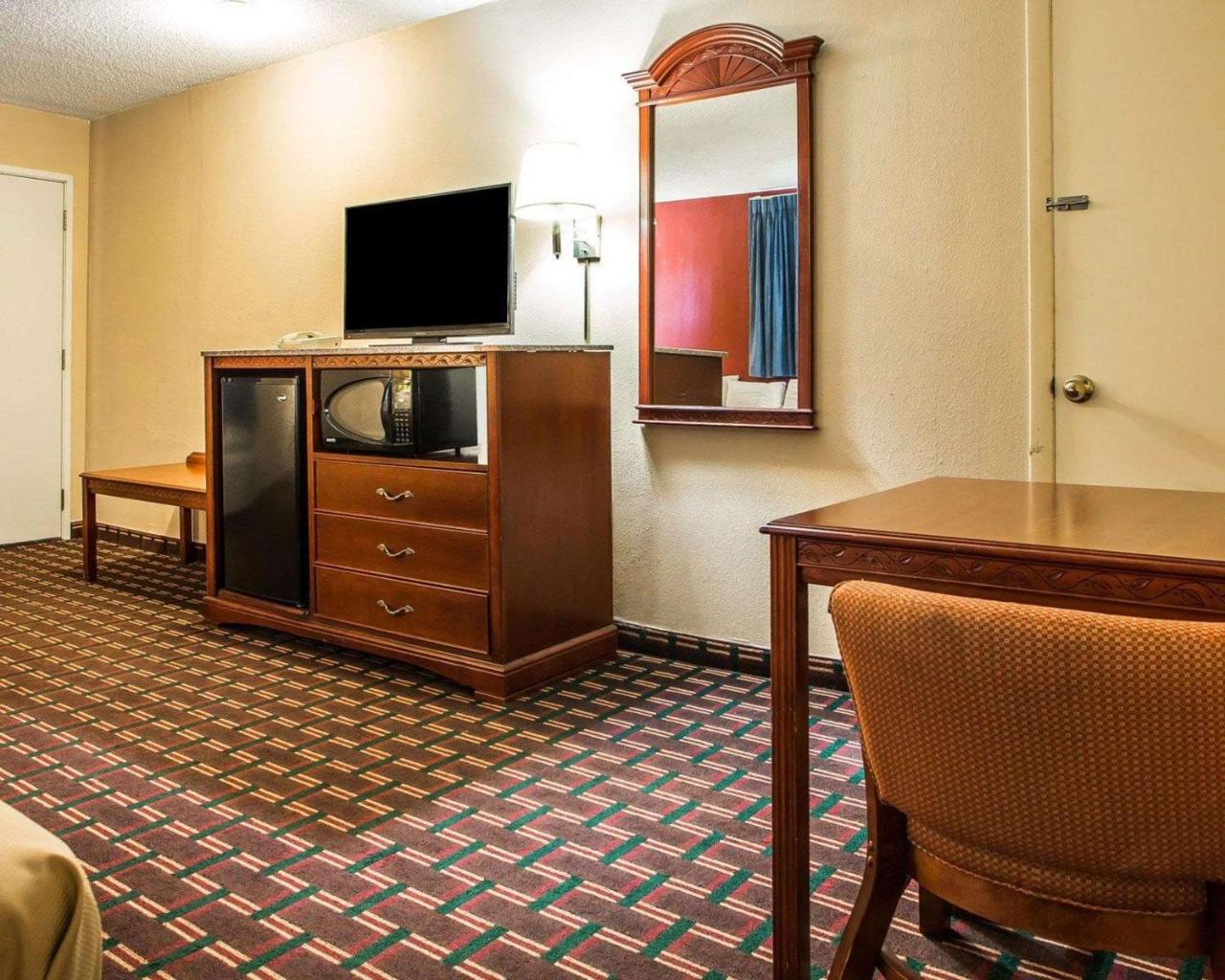 Rodeway Inn Montpelier Екстериор снимка
