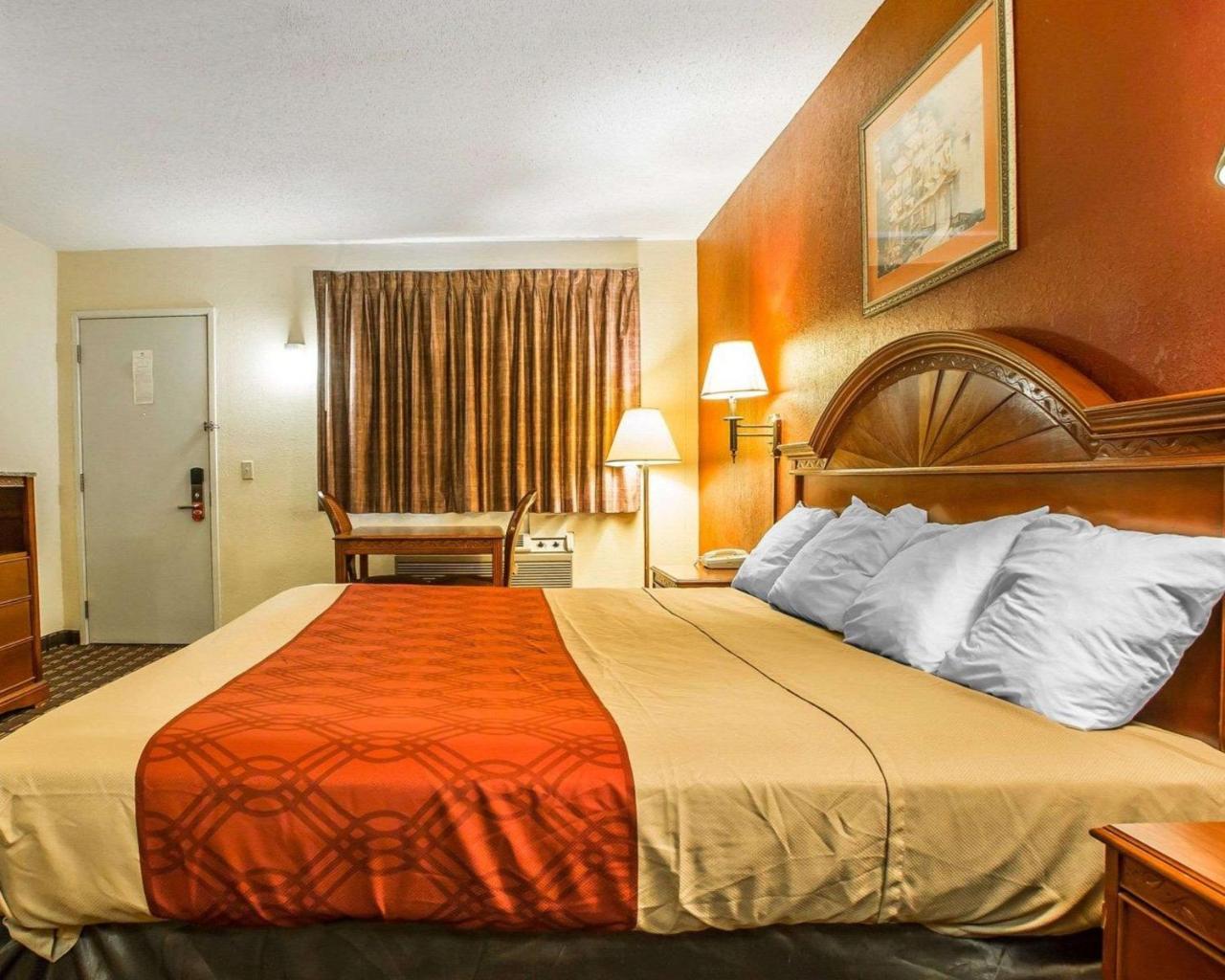 Rodeway Inn Montpelier Екстериор снимка